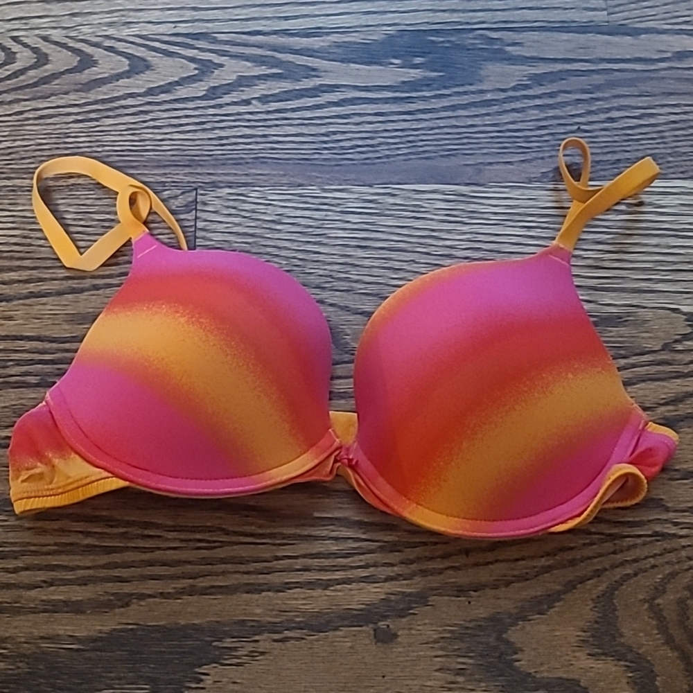 NWOT! Natori (Josie) Vibrant Pink and Orange Bra